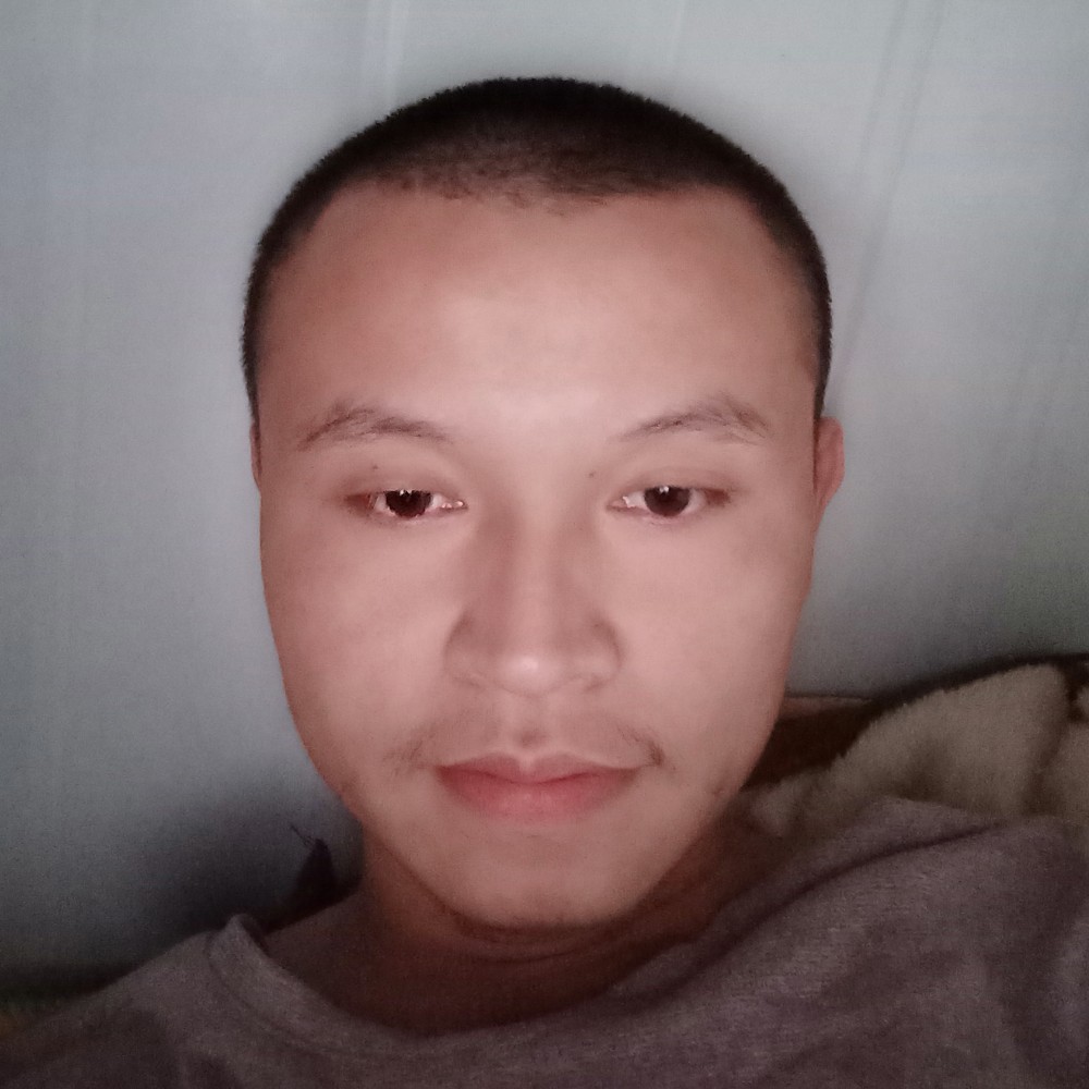 戏如人生迁就一身的照片