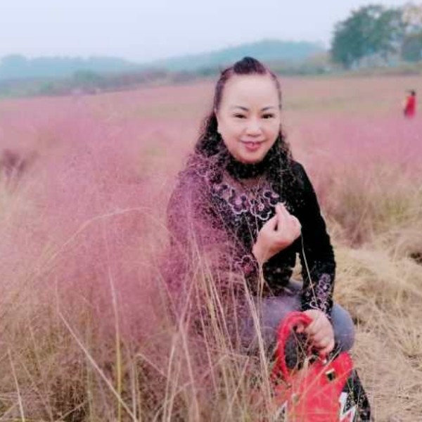 优雅深拥流年的照片