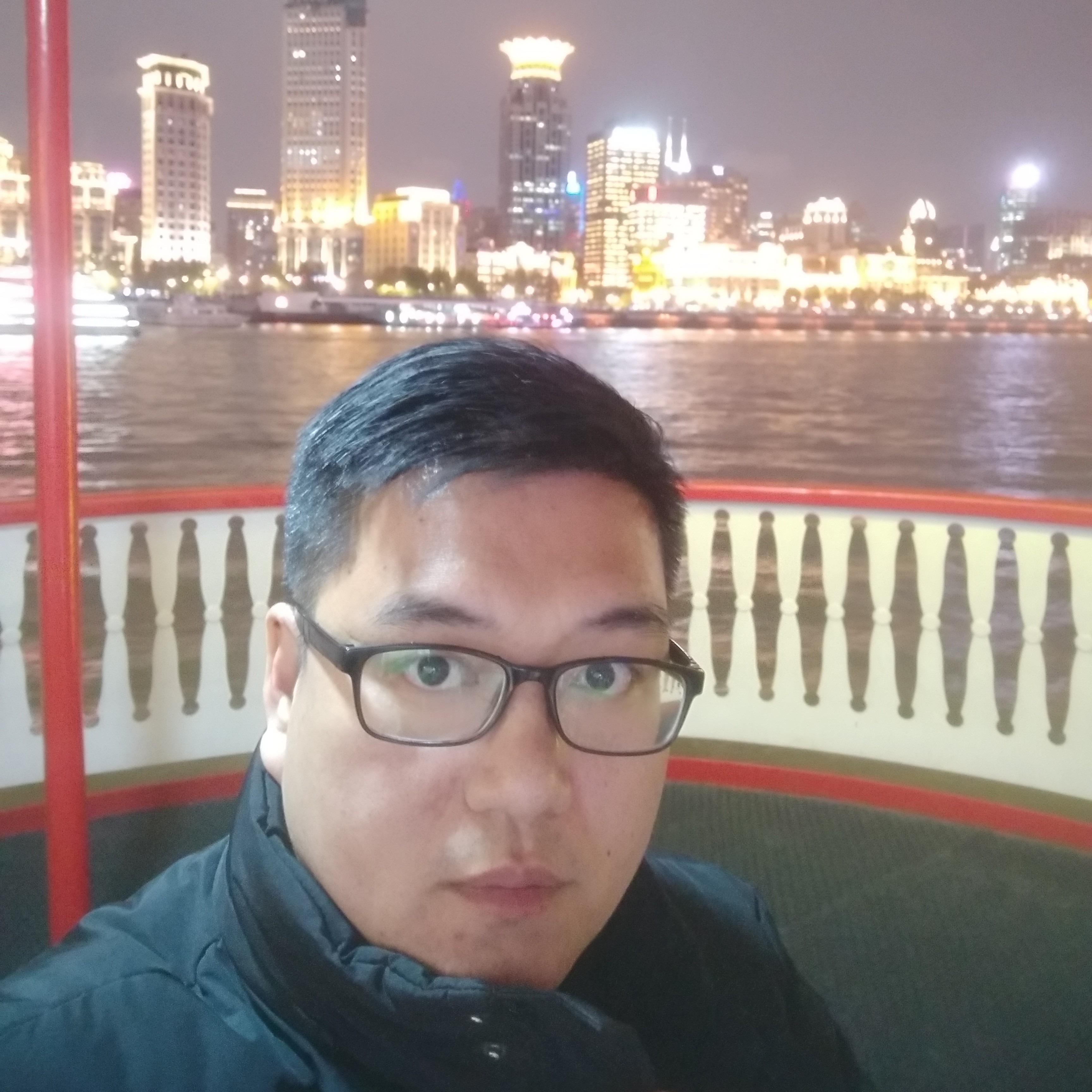很多水的照片