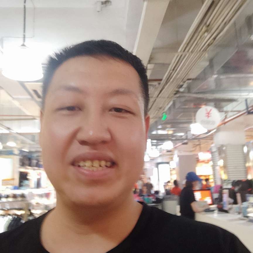 大白漫步热心的照片