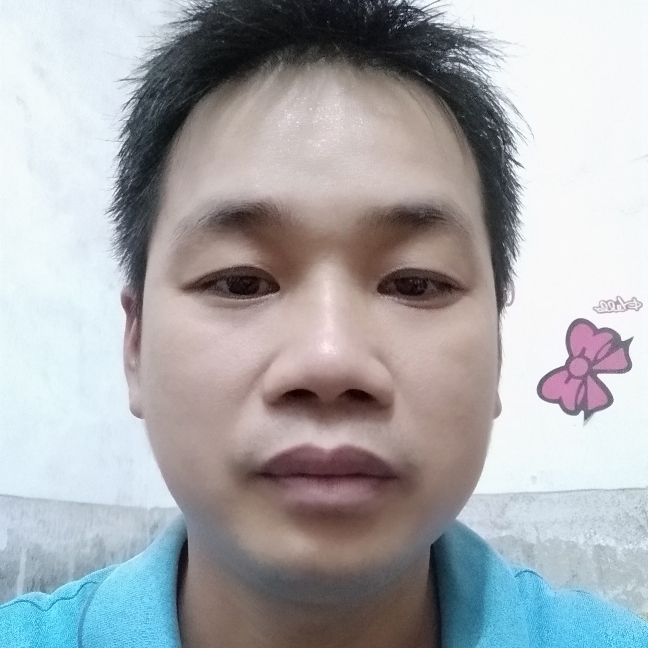 小土豆的单薄的照片