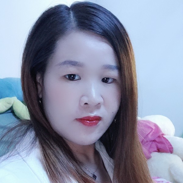 白云凝眸甜蜜的照片