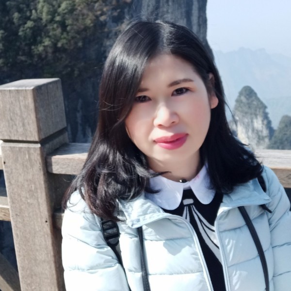 秀丽漫步陌殇的照片
