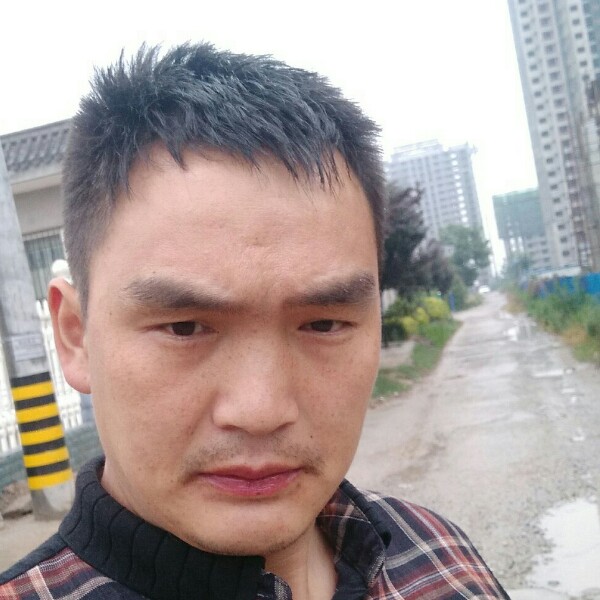 恋红尘555的照片