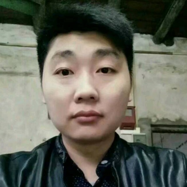 铅笔挽手飘逸的照片