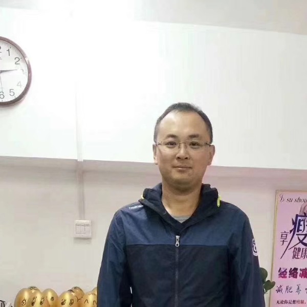 养了一只猫的照片