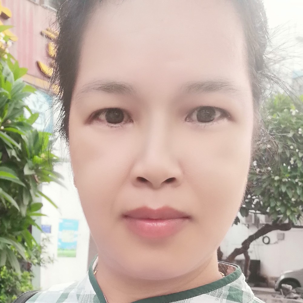 美满那草丛的照片