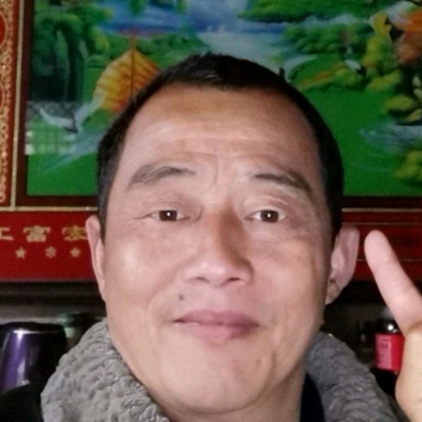 等待苦恋铃铛的照片