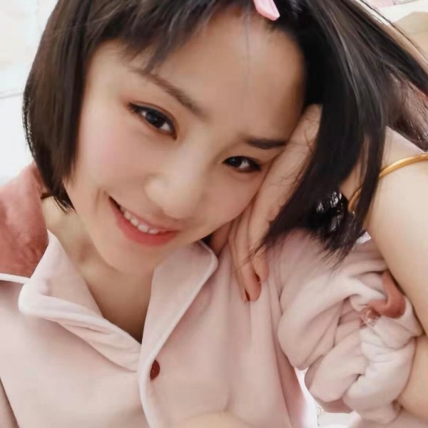 阳光笑羽裳的照片