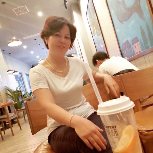 笑靥微笑的照片