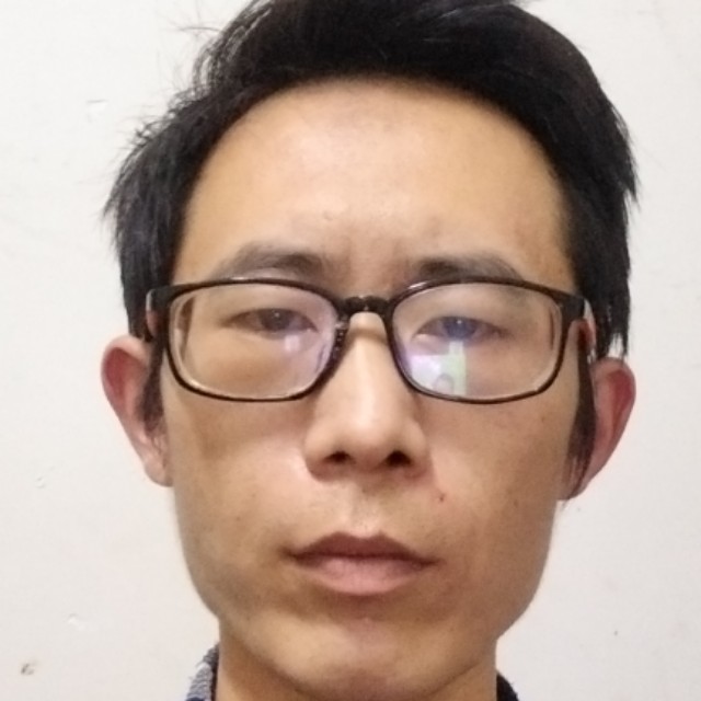 68许光的照片