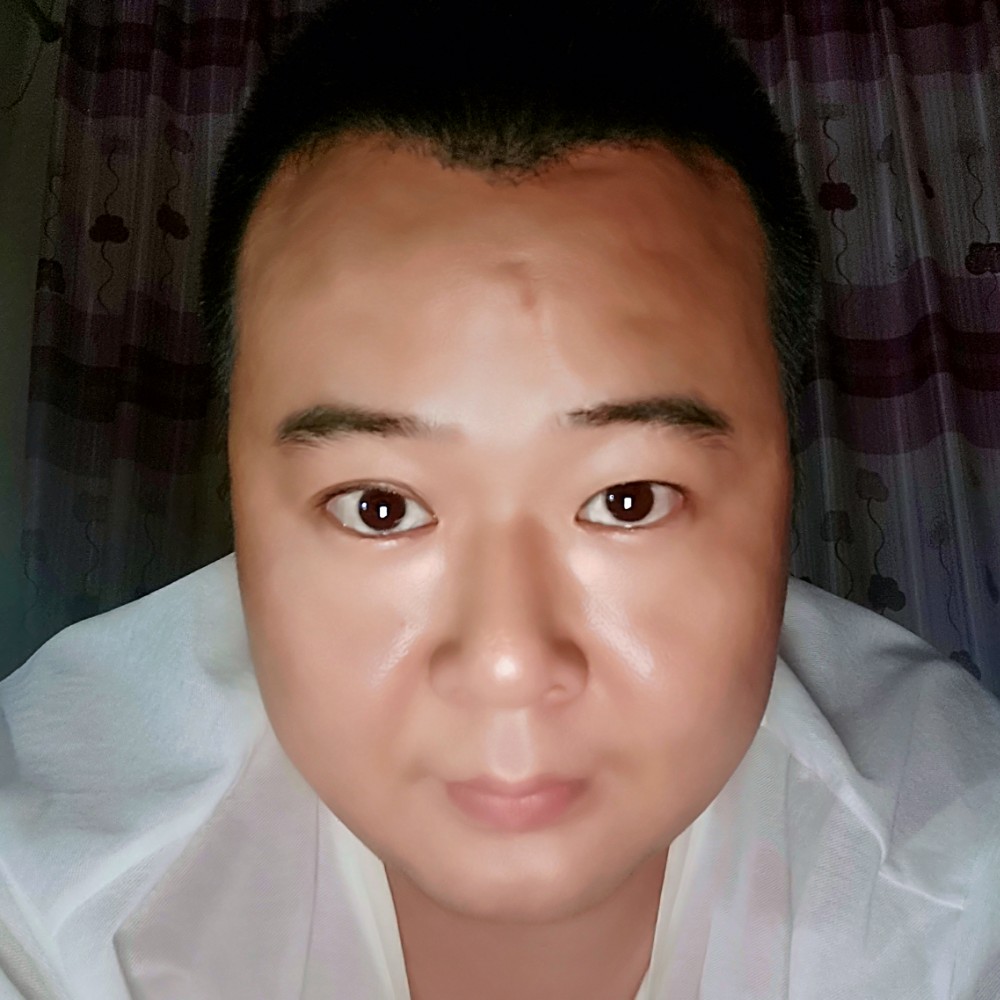 在期待的照片