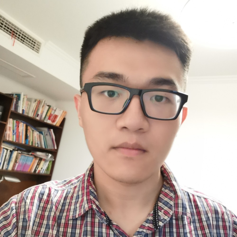 拿皇的照片