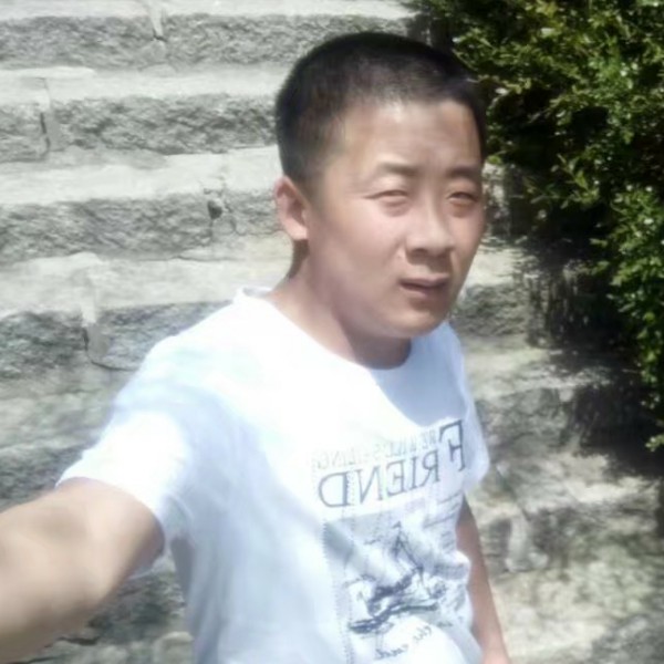 燕江鹏的照片