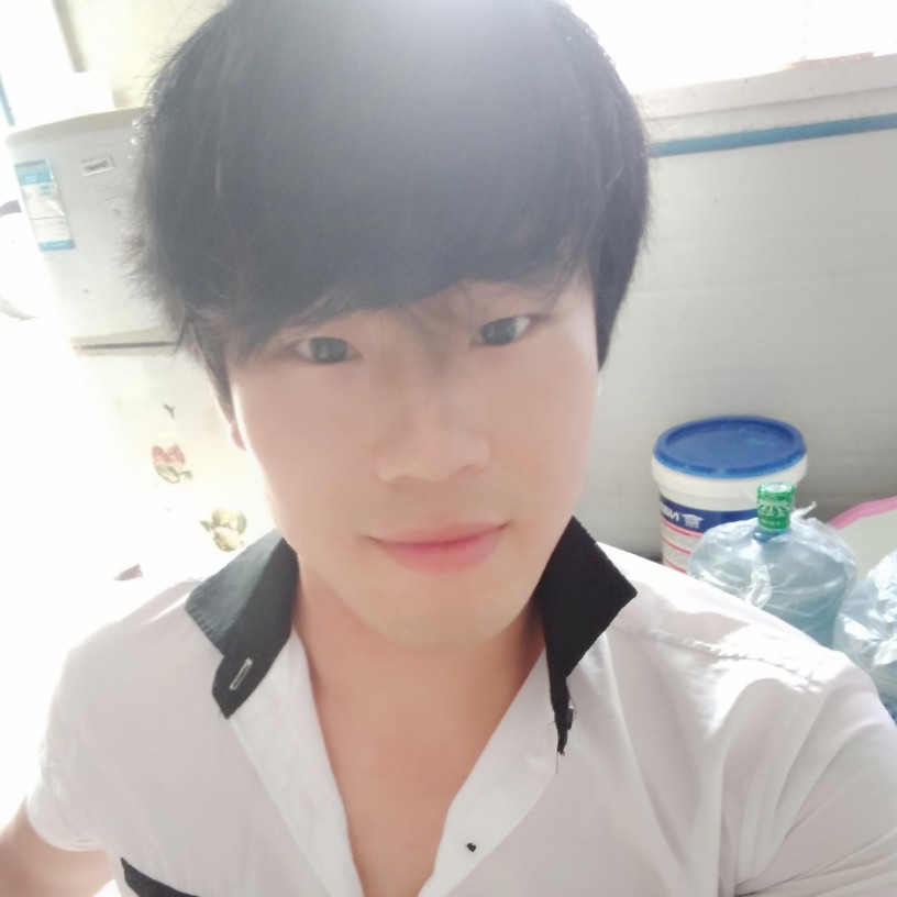 等待回眸自行车的照片