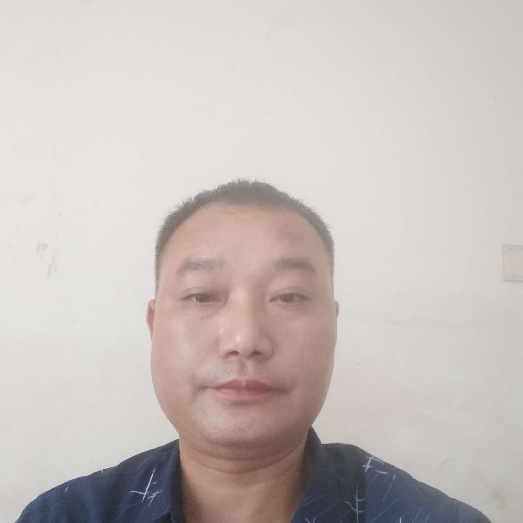 绚烂方春华的照片