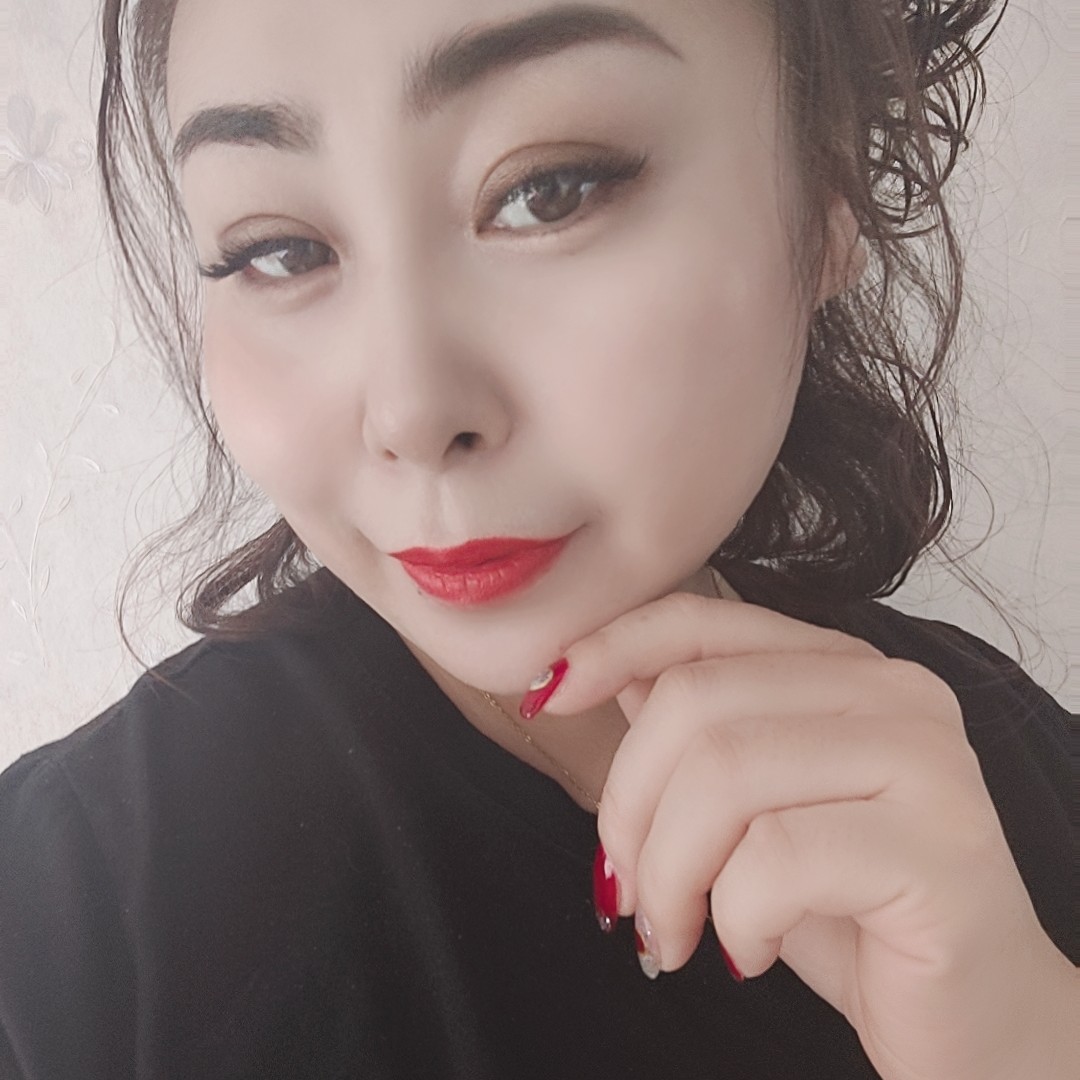 爱与恨之间的照片