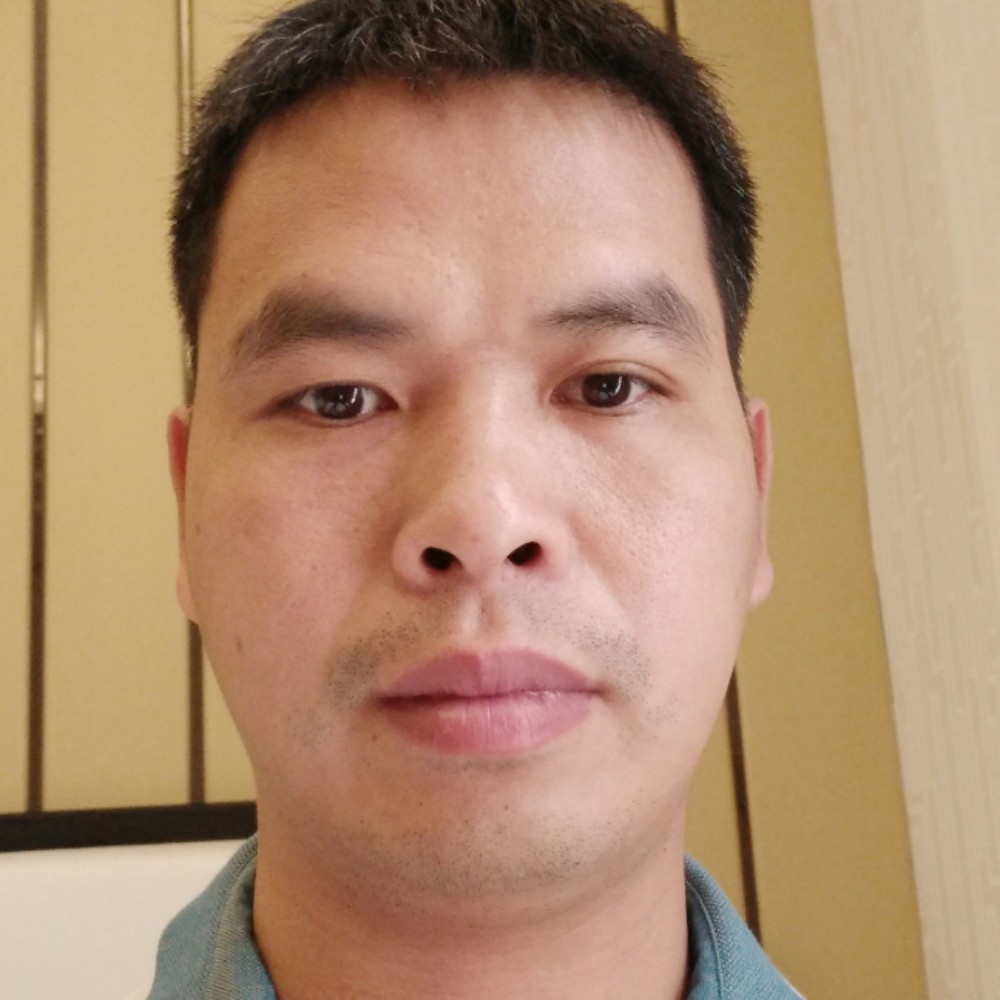 吴满的照片