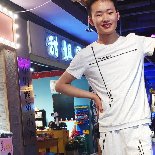 I乛份一的照片