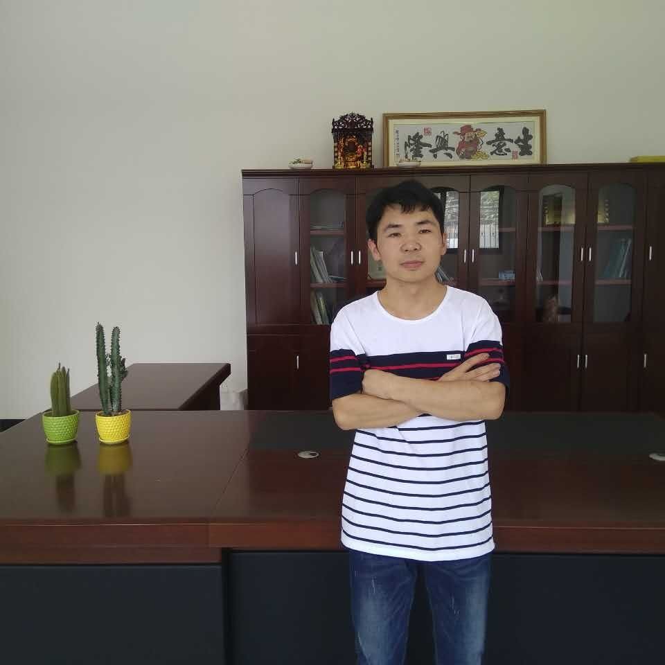 平湖等于漠然的照片