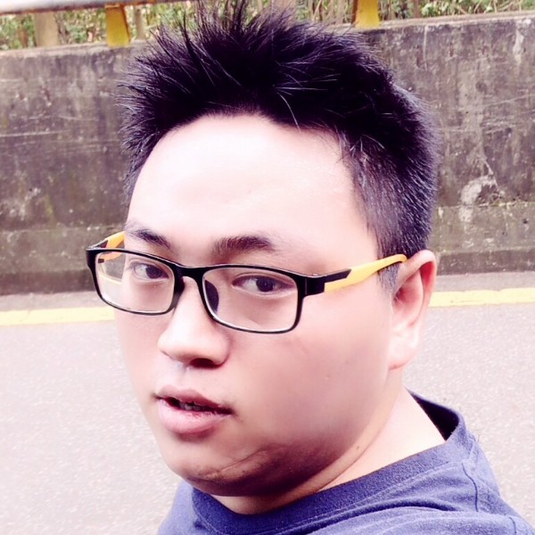 哑铃知性的照片