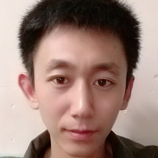 专注碧游的照片