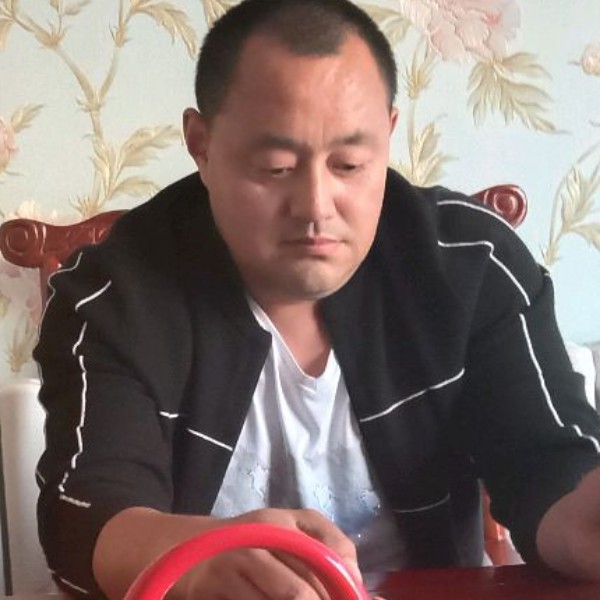 裙子和热情的照片