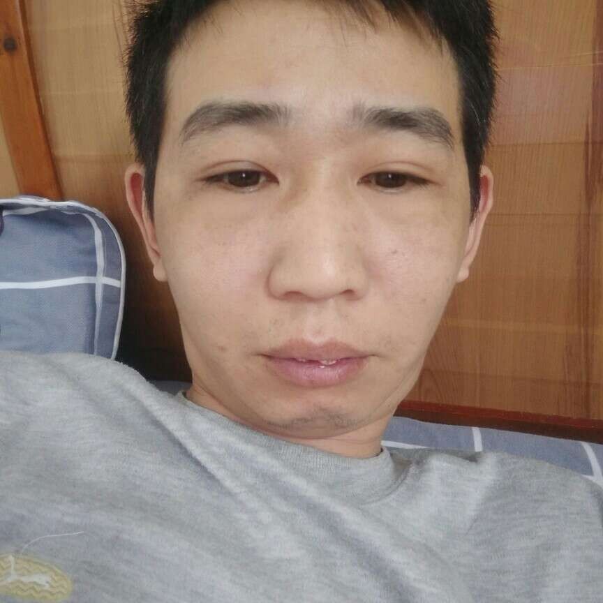 西牛泪了有魅力的照片