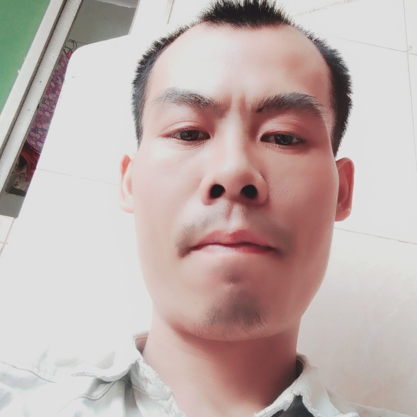 李富香的照片