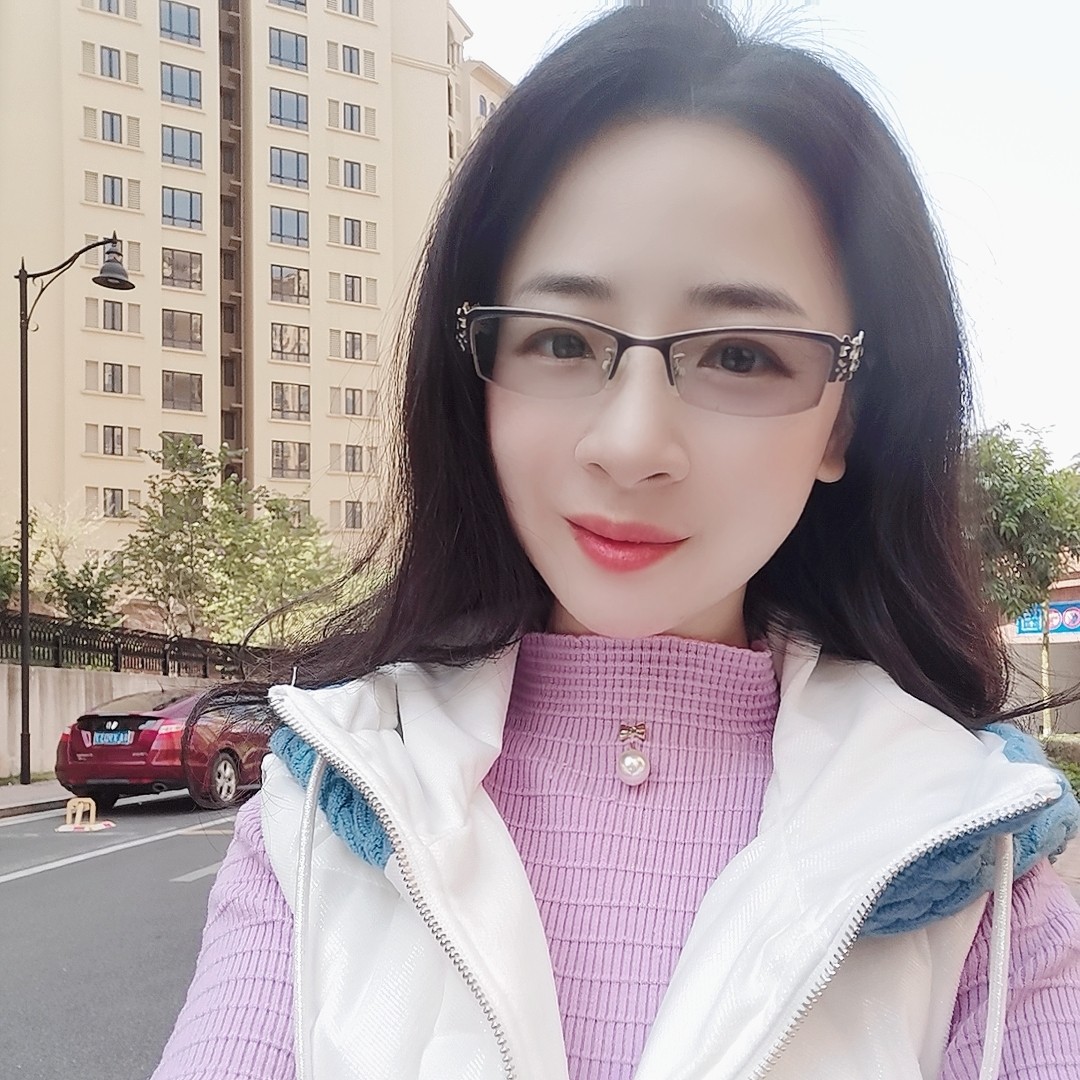 小妮妮妮子的照片