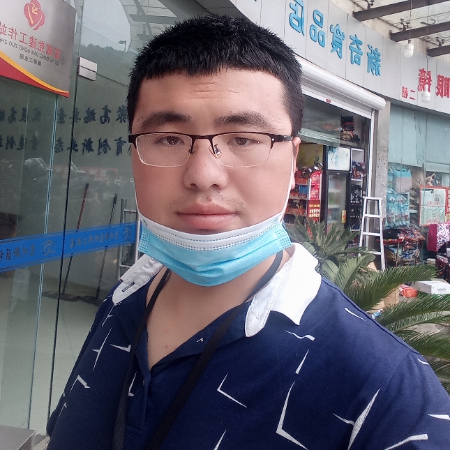 淡定浅吻凉城的照片