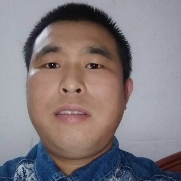 爱听歌有冰淇淋的照片