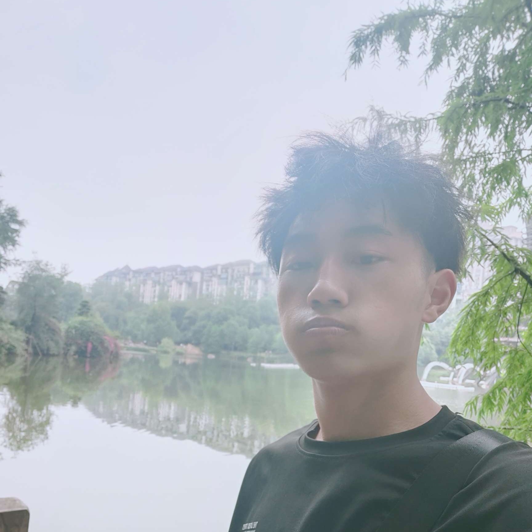 小兔子浅吻温暖的照片