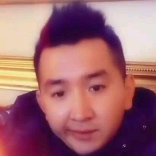 李书龙的照片