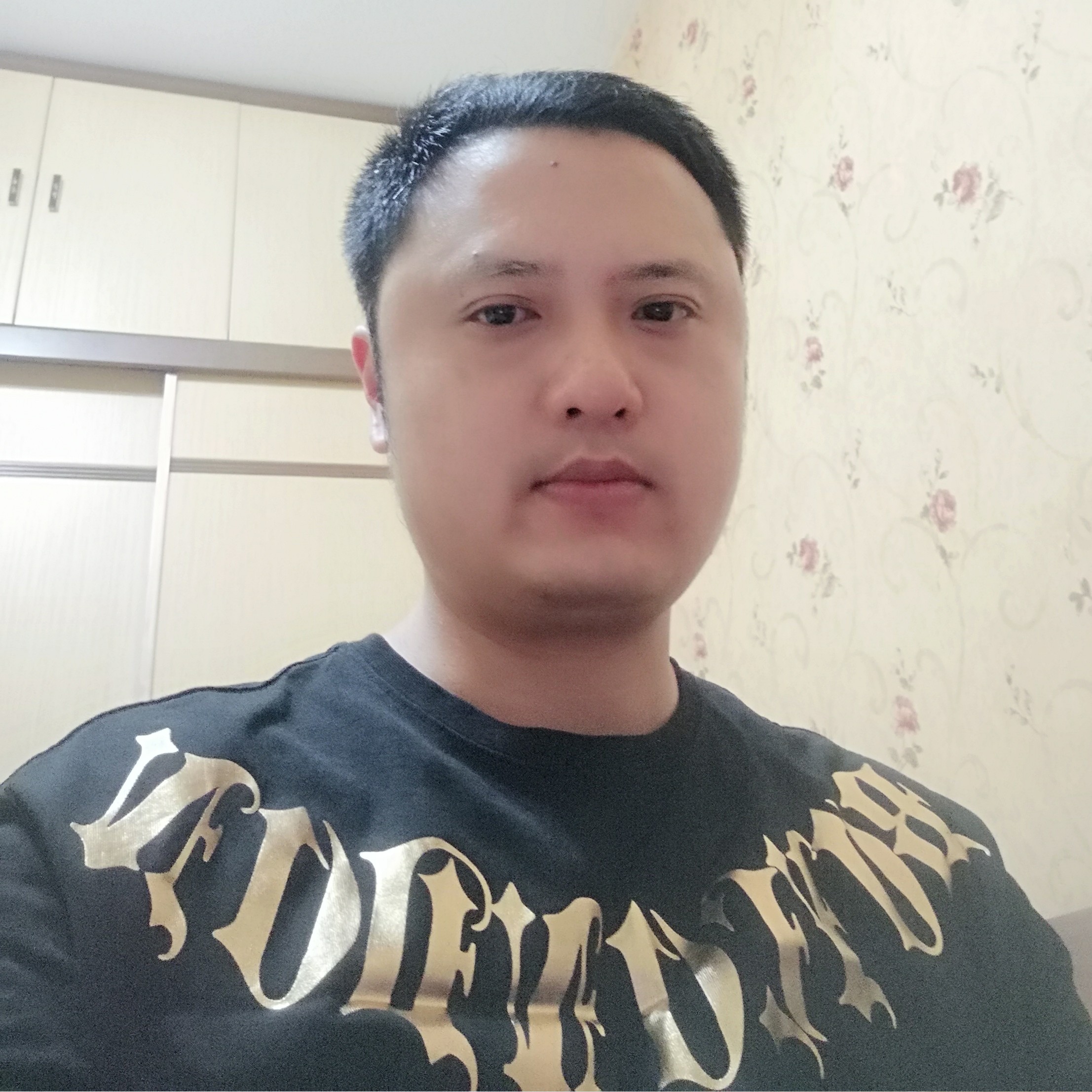红叶向上的照片