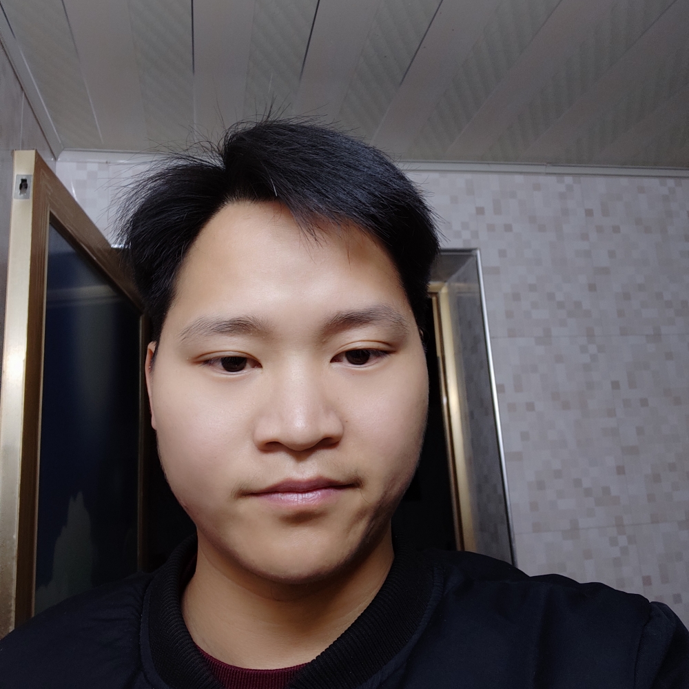 秋阳冥想的照片