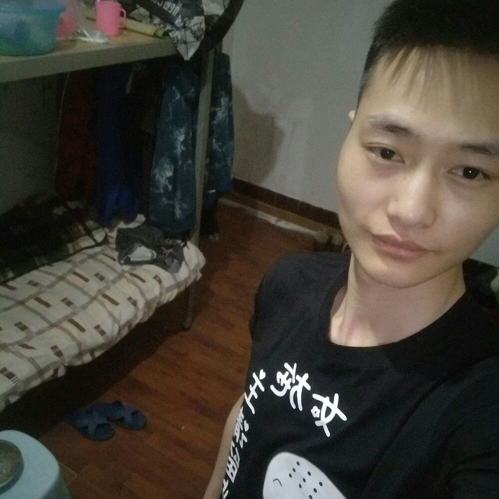 深夜的酒的照片