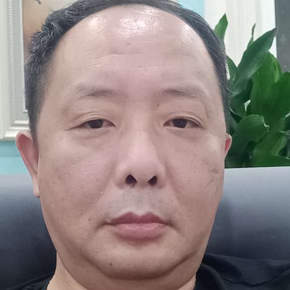 方盒笑明媚的照片