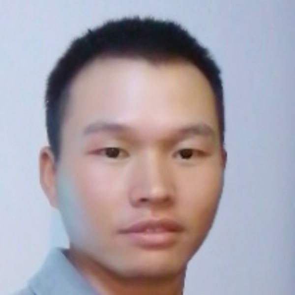 魁梧西装的照片