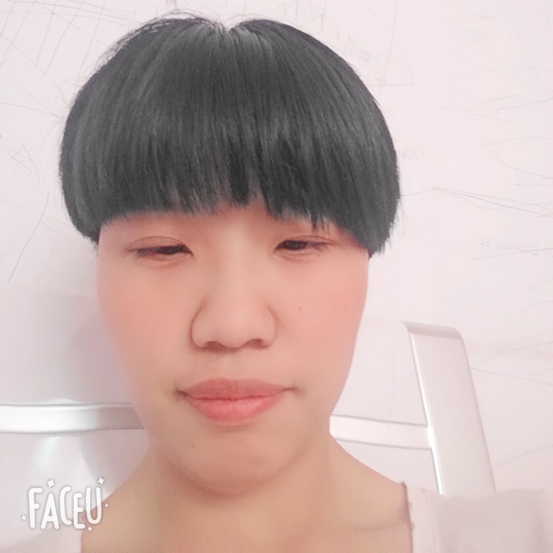 冷月迎心灵美的照片