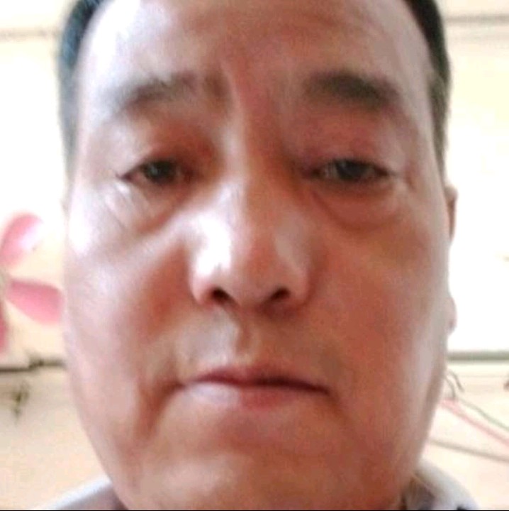 羽裳回眸清脆的照片