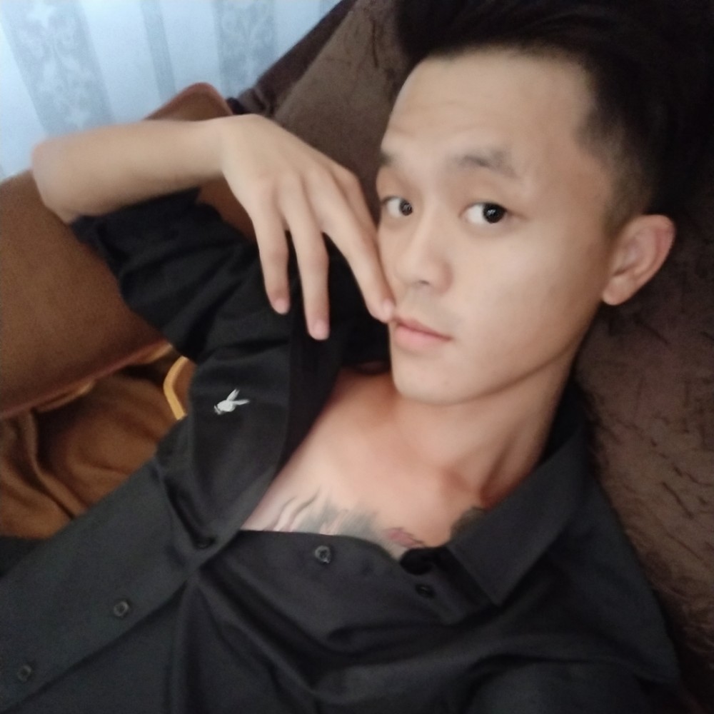 电灯胆多么哭泣的照片