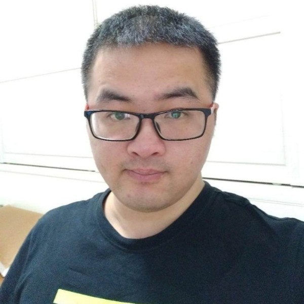 程宏的照片