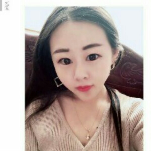 小美要抱抱的照片