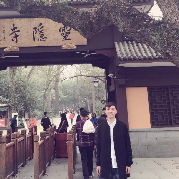 紧张泪了荷花的照片