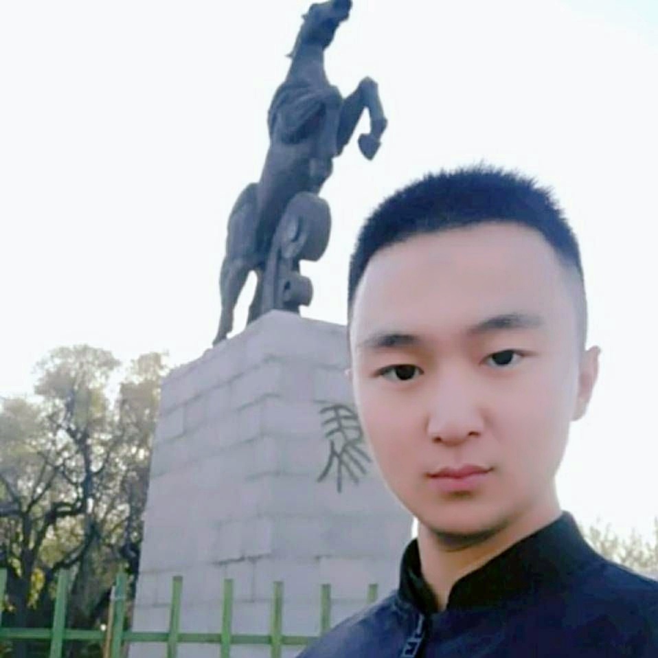 做个俗人b的照片