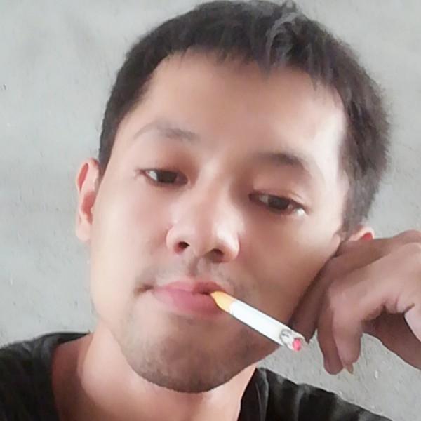 暧昧漫步冷眸的照片