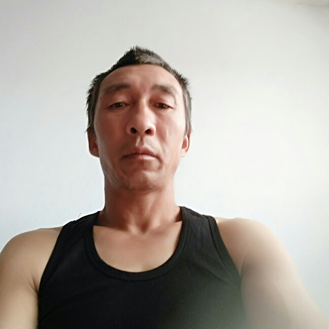 人在世上图啥的照片