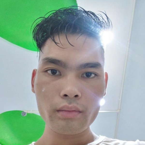 苗条保卫大方的照片