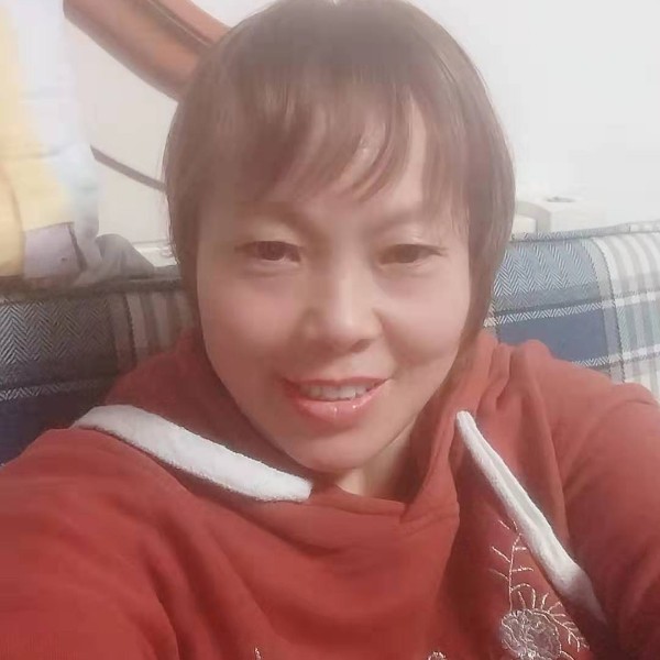 迷人小燕子的照片
